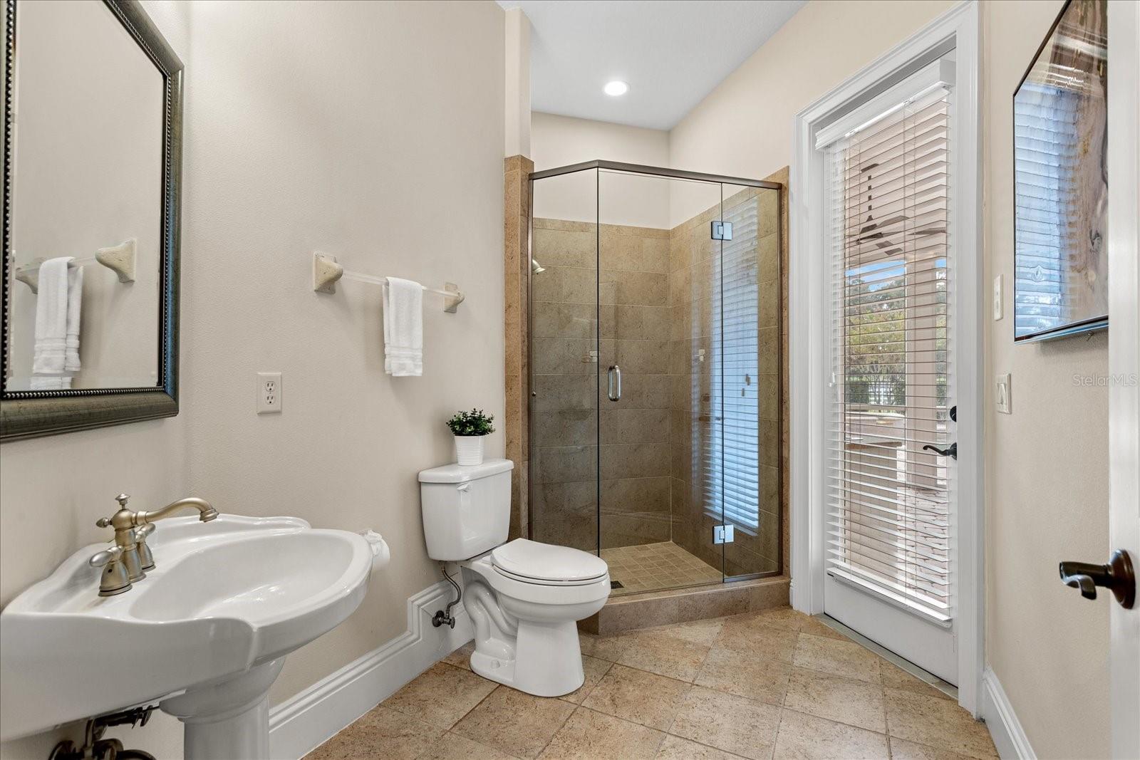 BLUEGRASS ESTS - Residential