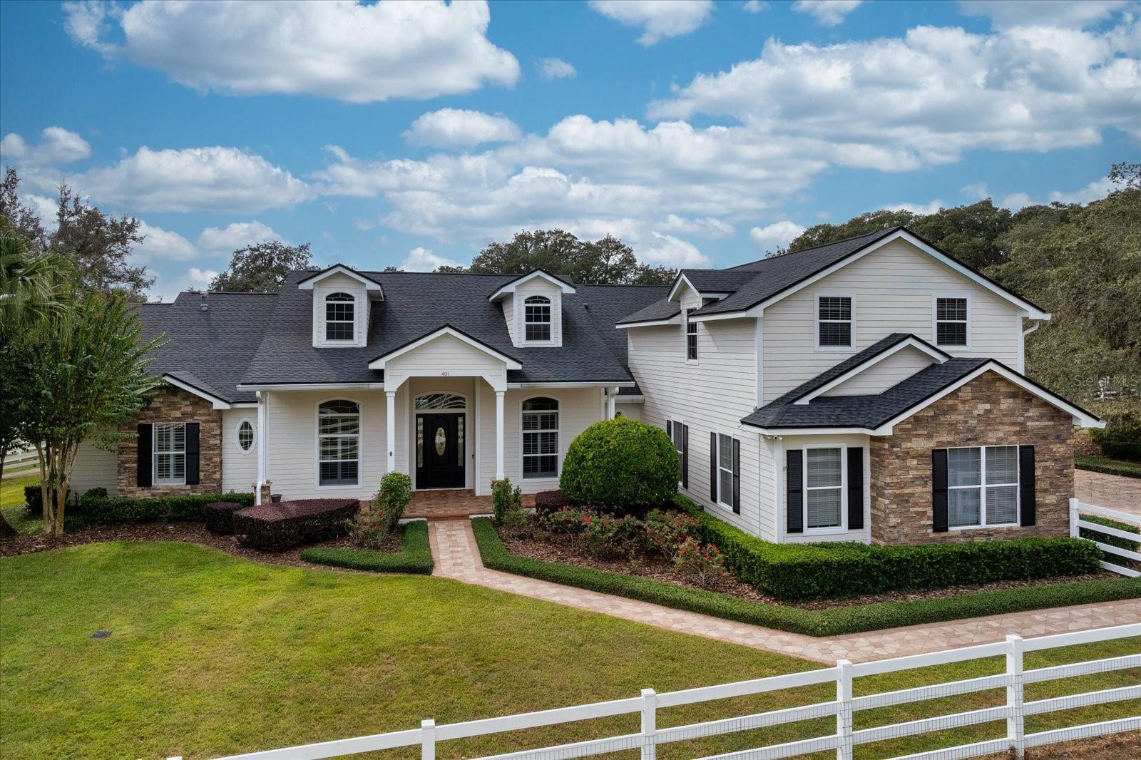 401 KENTUCKY BLUE CIRCLE