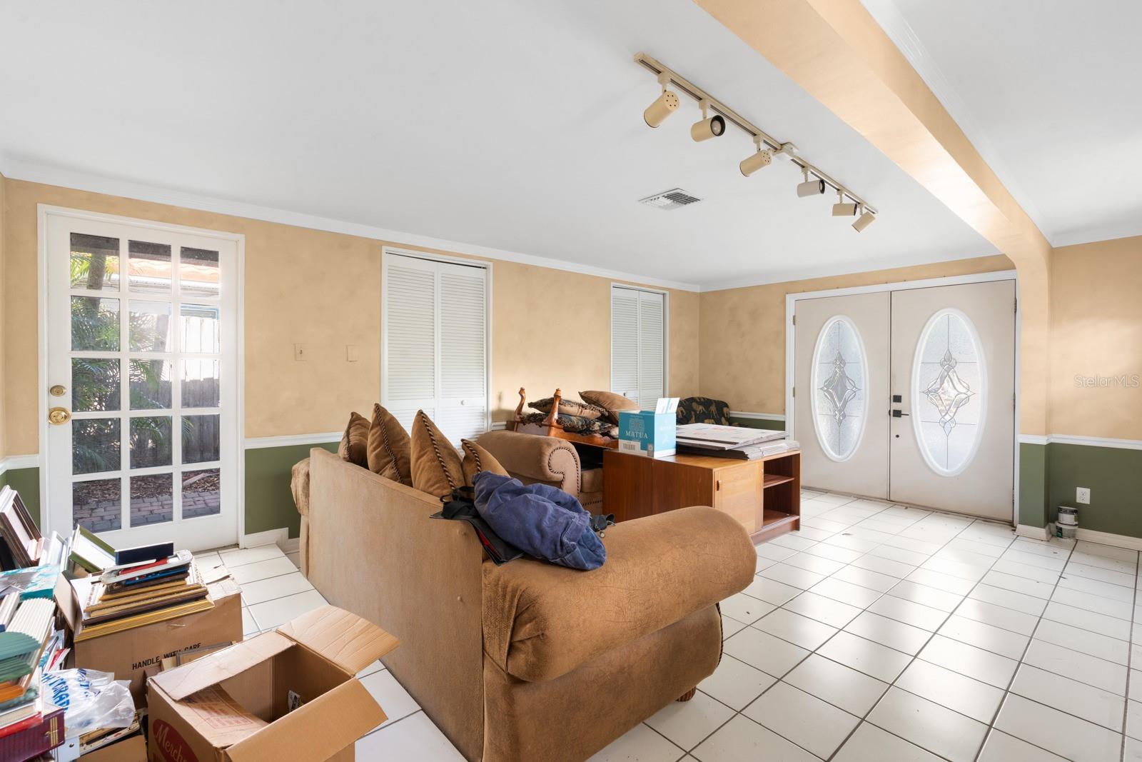 LYNWOOD - Residential