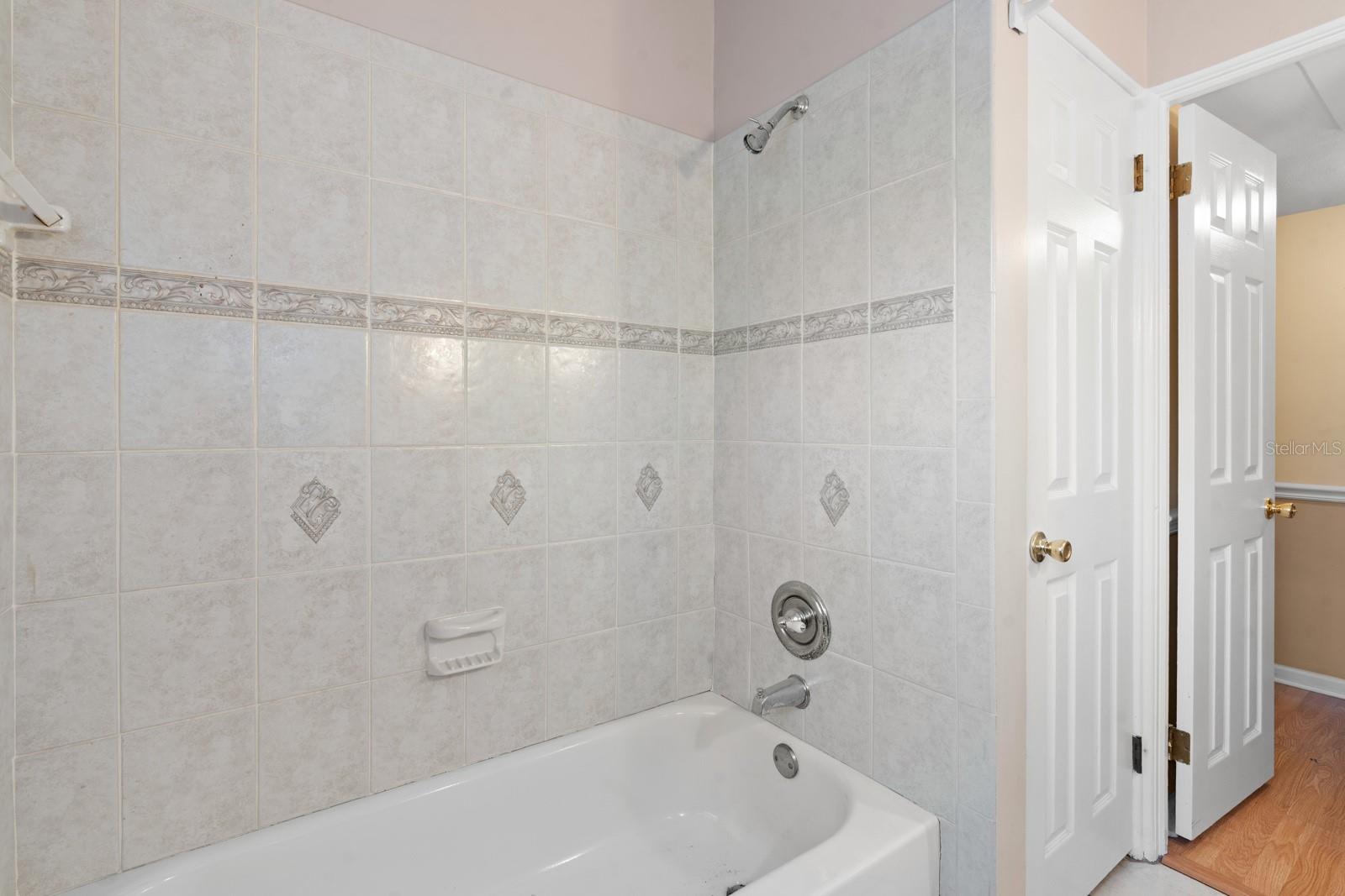 LYNWOOD - Residential