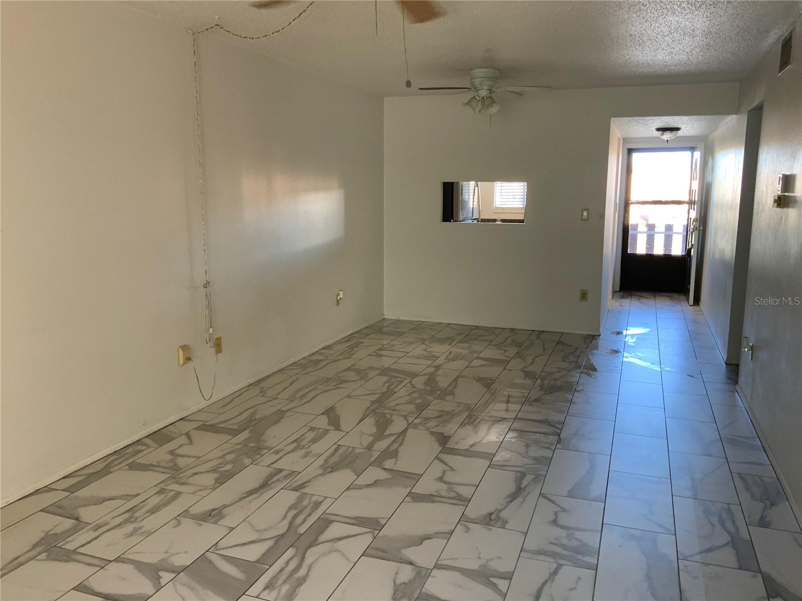 BAYSHORE ON THE LAKE APTS 1 - Residential