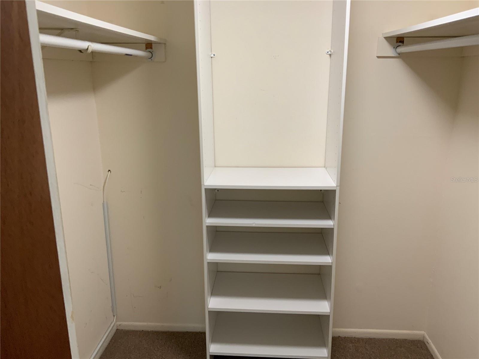 BAYSHORE ON THE LAKE APTS 1 - Residential