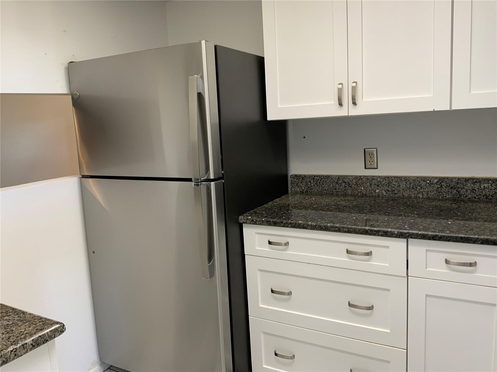 BAYSHORE ON THE LAKE APTS 1 - Residential