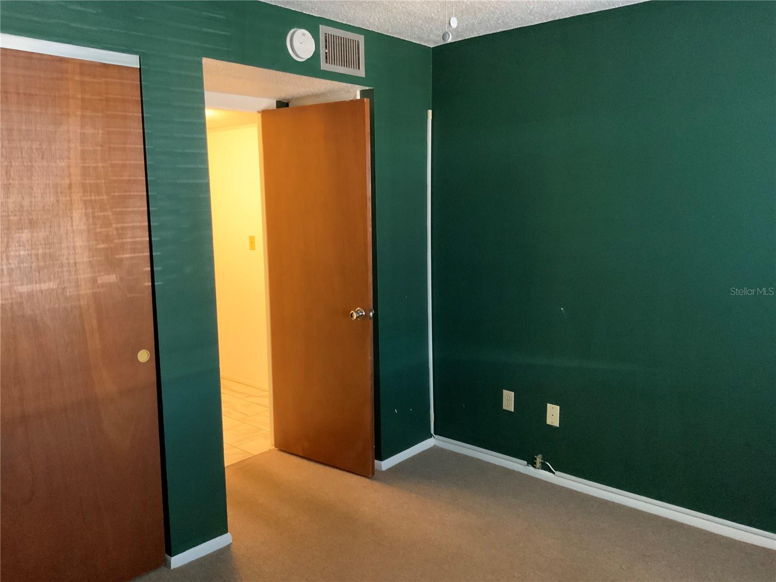 BAYSHORE ON THE LAKE APTS 1 - Residential