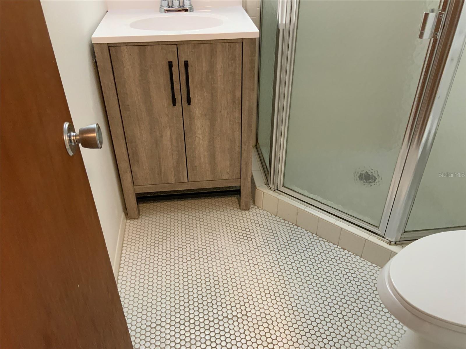 BAYSHORE ON THE LAKE APTS 1 - Residential