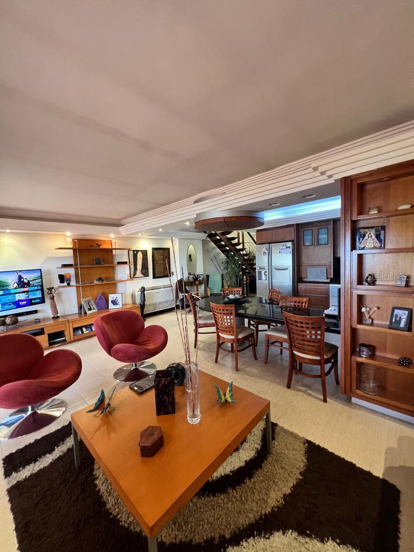 urb. Isla Marina AVENIDA LA COSTA (ANZOÁTEGUI, VENEZUELA) 10