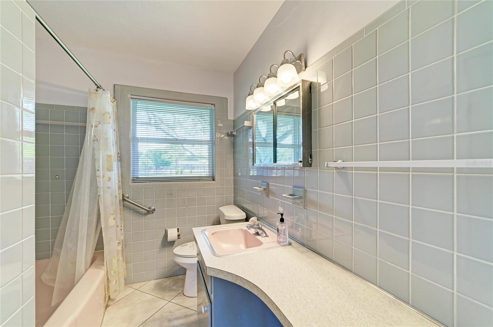 DESOTO ACRES - Residential