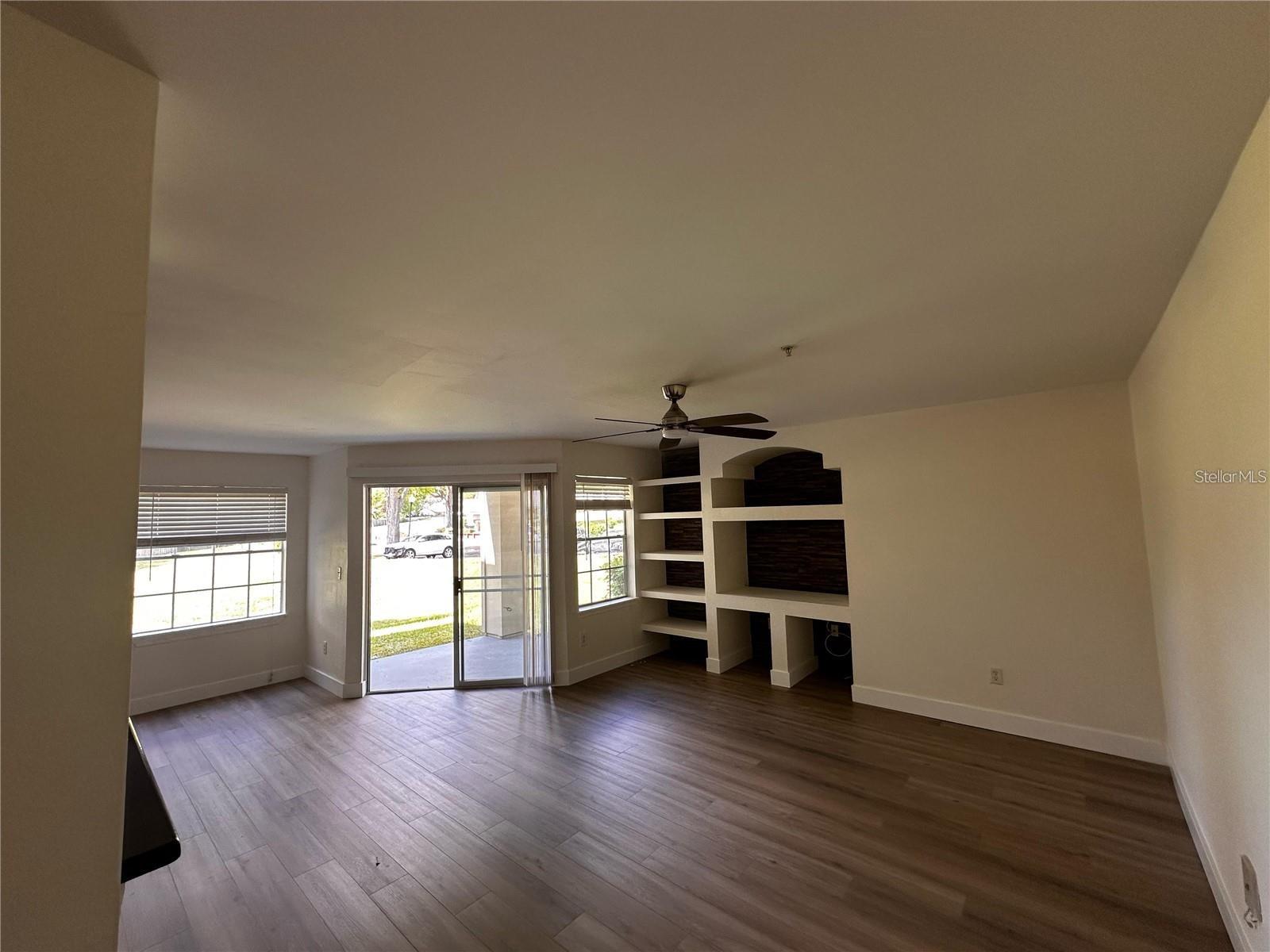 7220 WESTPOINTE BOULEVARD 1414