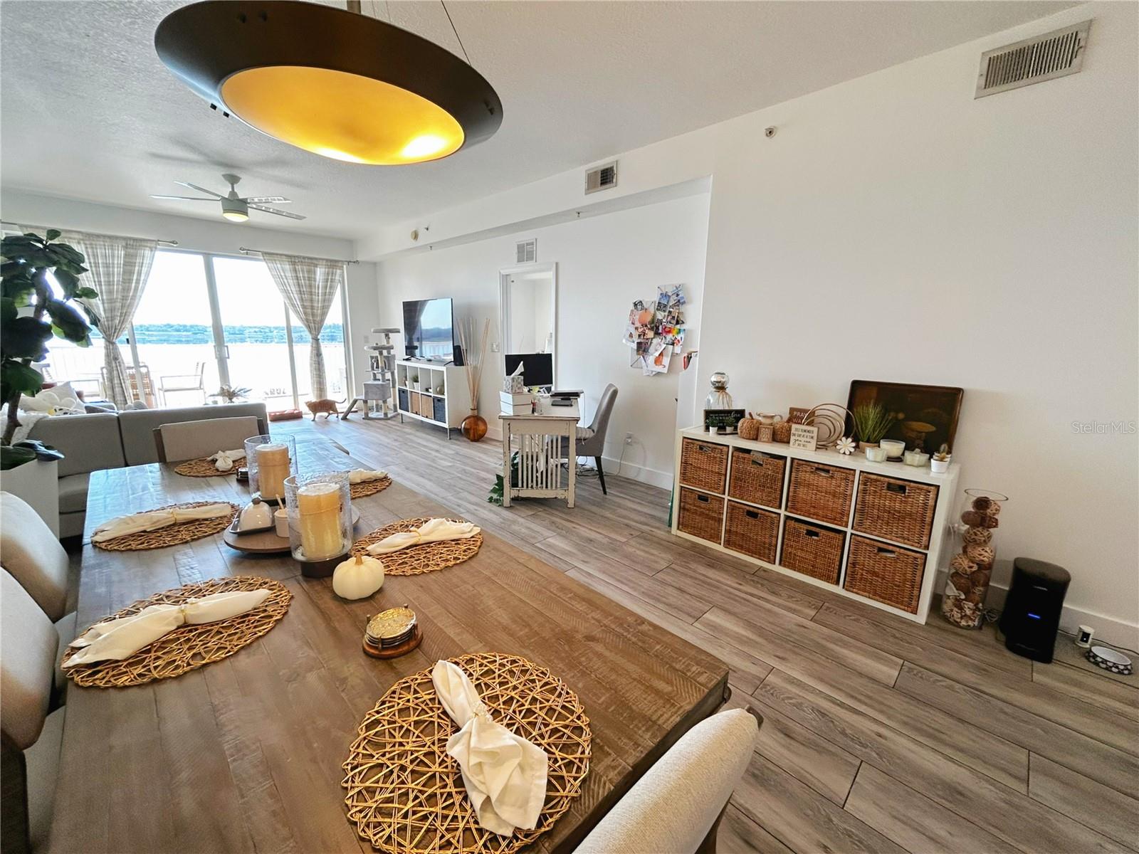 PROMENAIDE PH 2 - Residential Lease