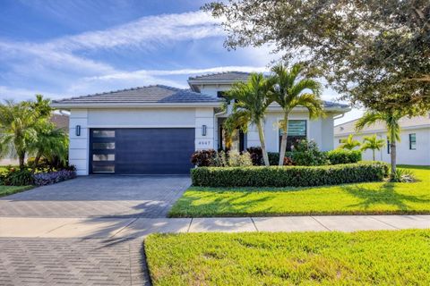 4947 SURFSIDE CIRCLE BRADENTON FL 34211