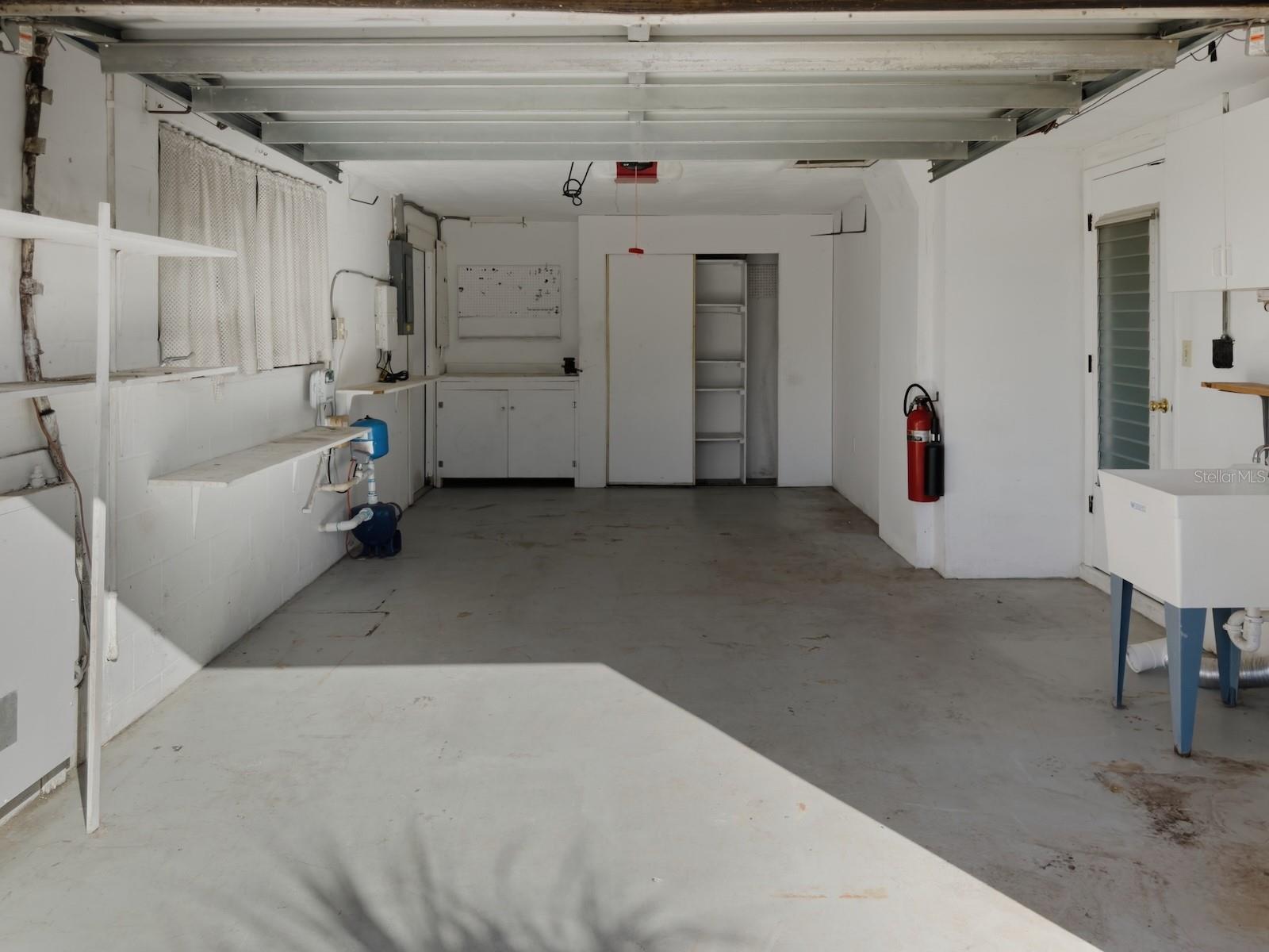 JASMINE LAKES - Residential