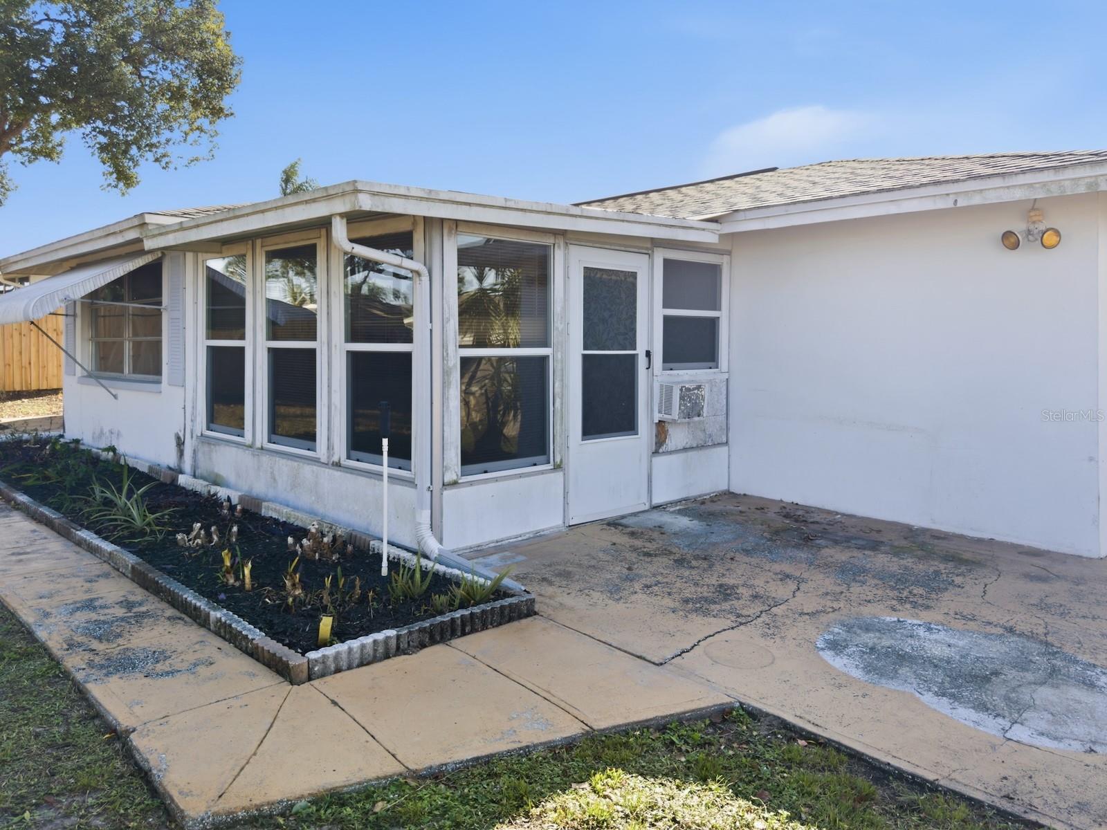 JASMINE LAKES - Residential