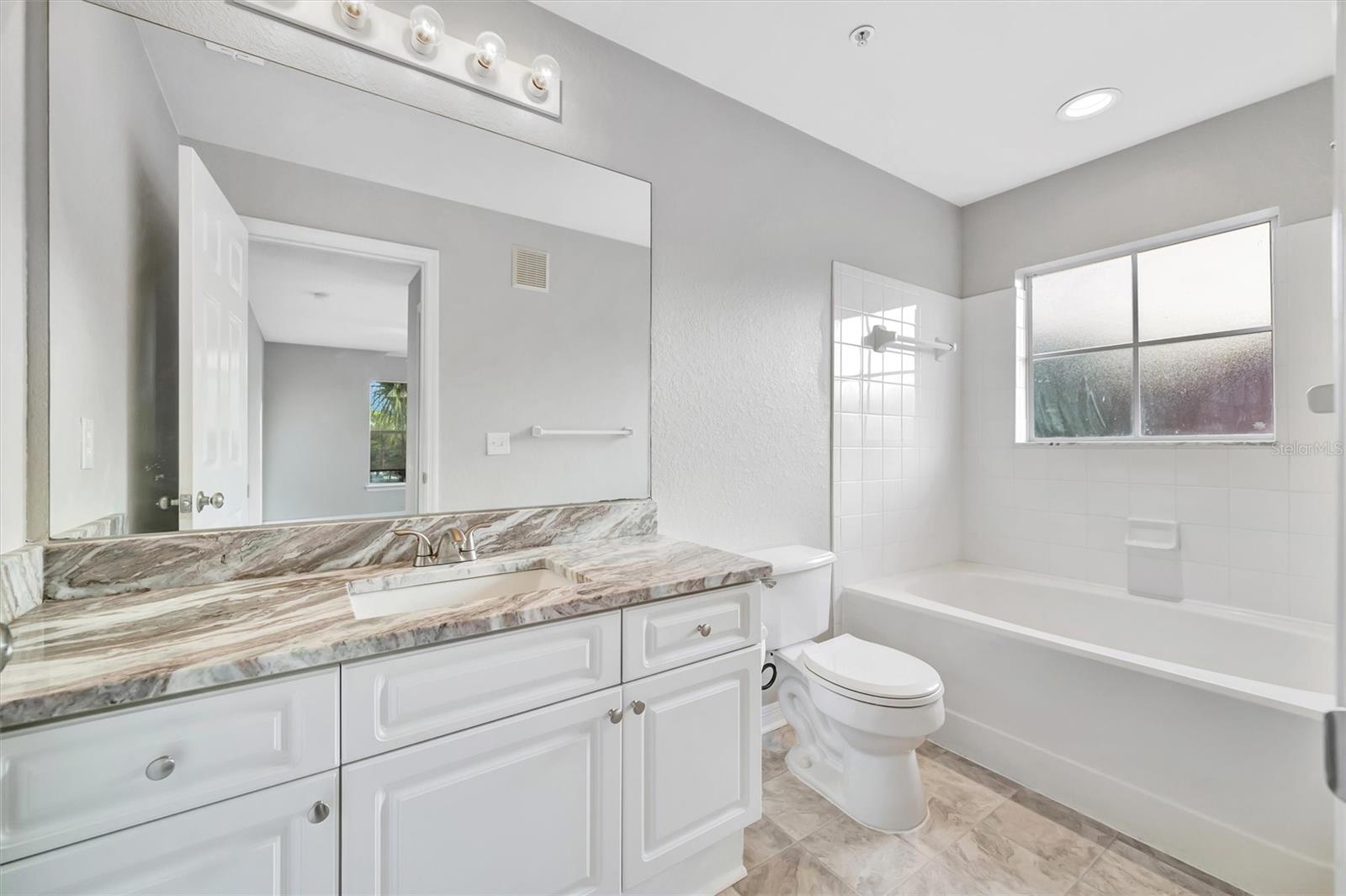 THE ENCLAVE AT RICHMOND PLACE - Residential