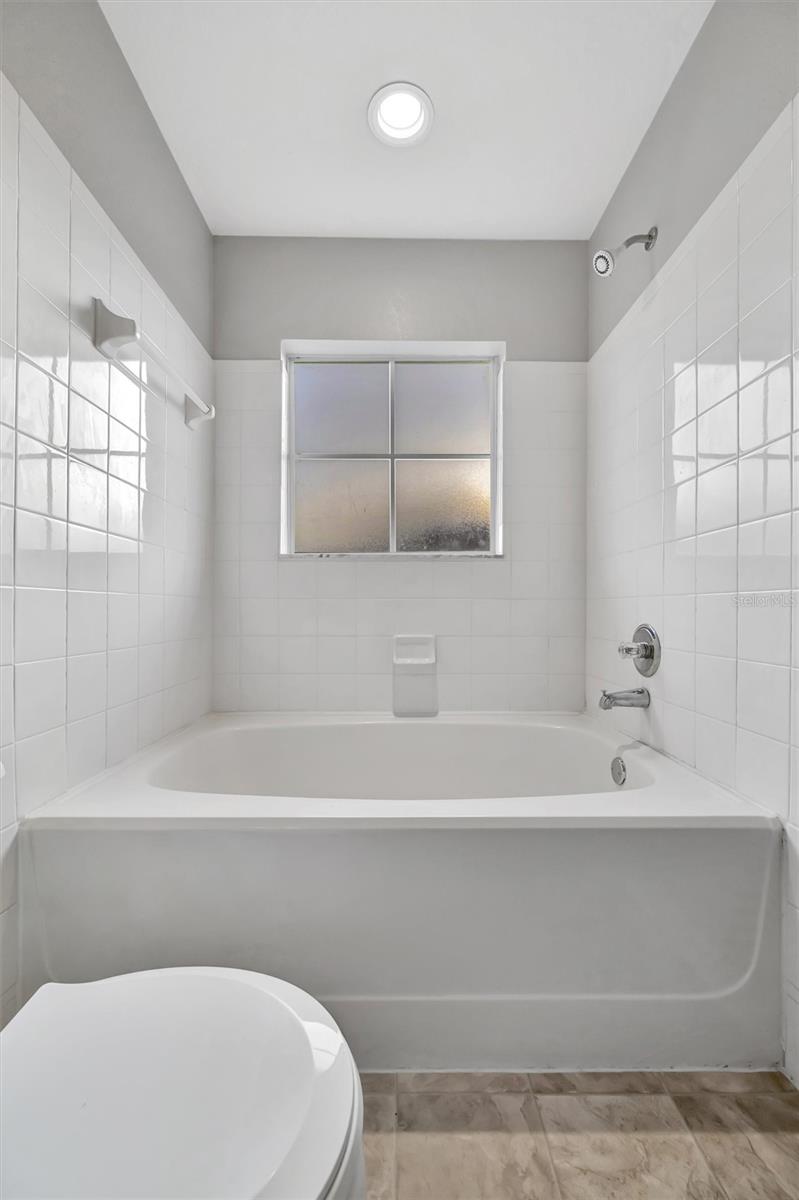 THE ENCLAVE AT RICHMOND PLACE - Residential