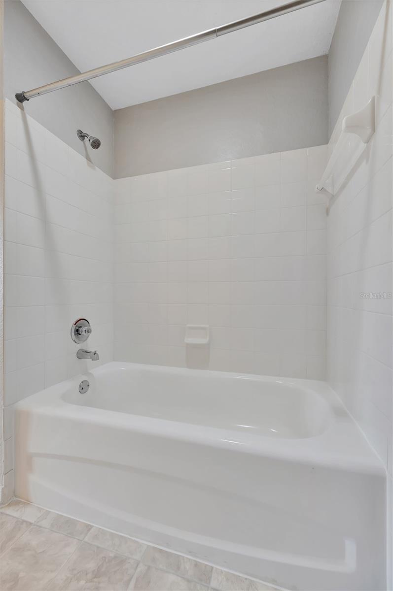 THE ENCLAVE AT RICHMOND PLACE - Residential