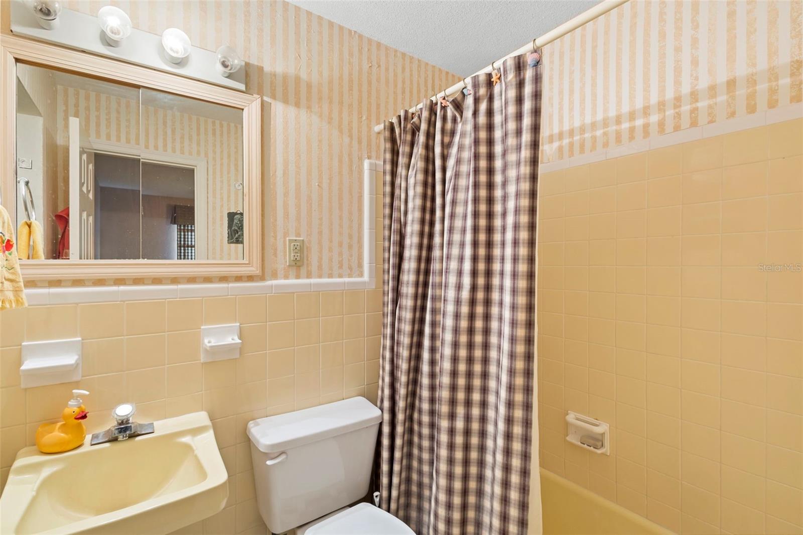 INLET SHORES - Residential