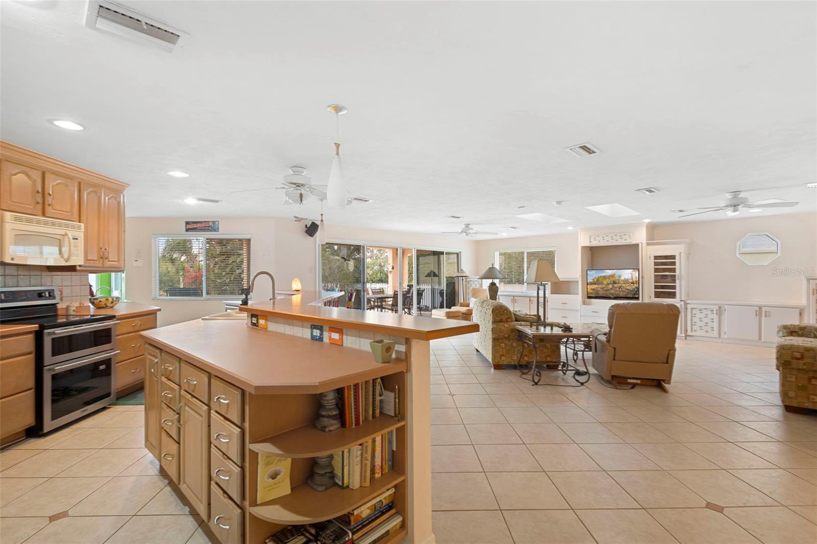 INLET SHORES - Residential