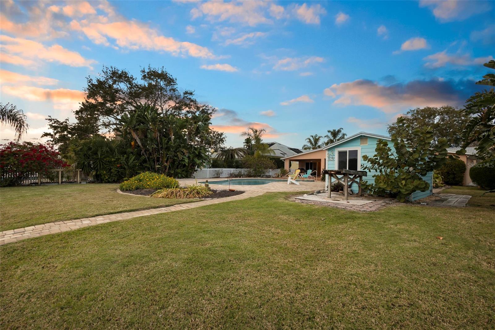 INLET SHORES - Residential