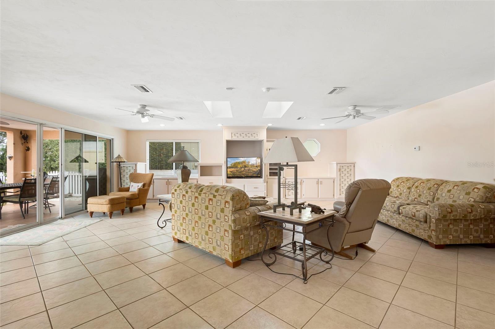 INLET SHORES - Residential