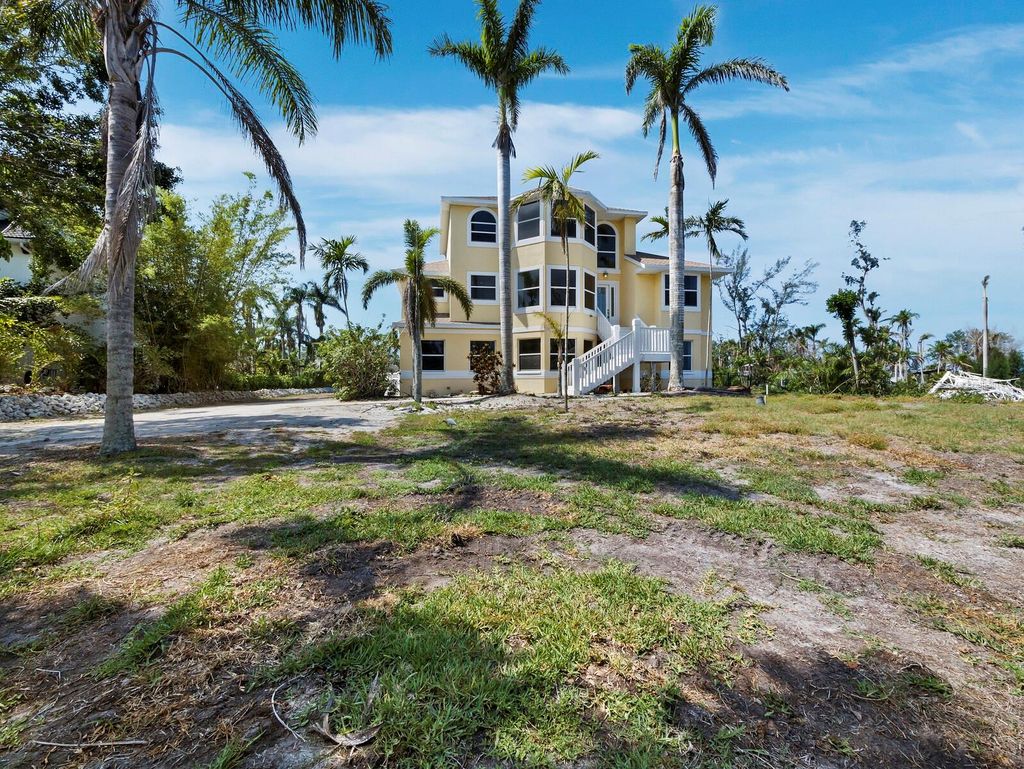 Photo of 9315 9th Avenue NW, Bradenton, FL 34209 (MLS # A4650589)