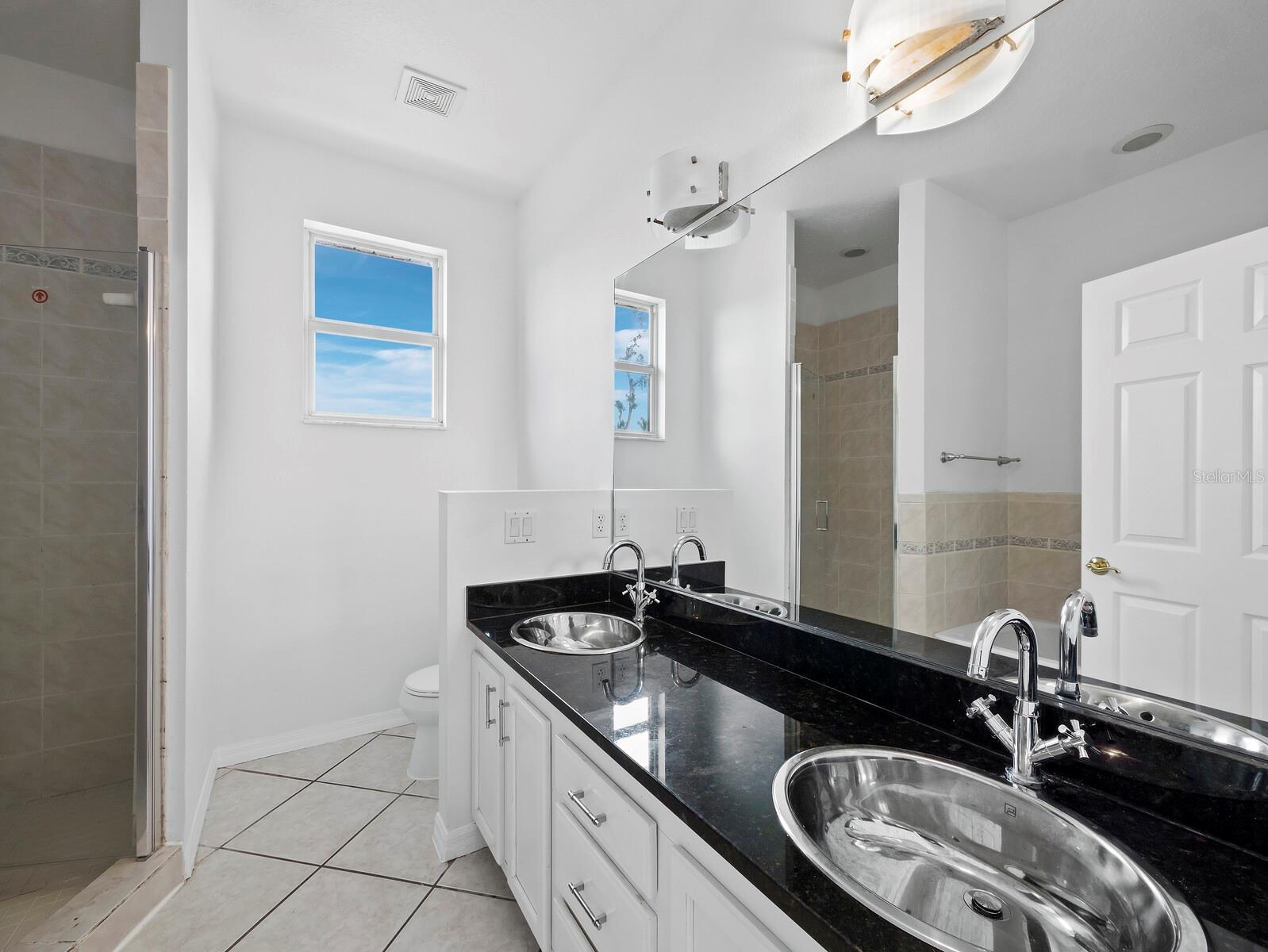 LONG LT - Residential