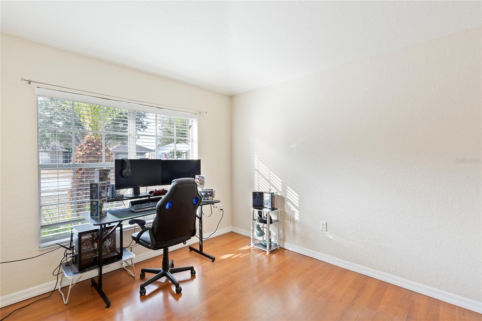 7220 SHERMAN HILLS BOULEVARD