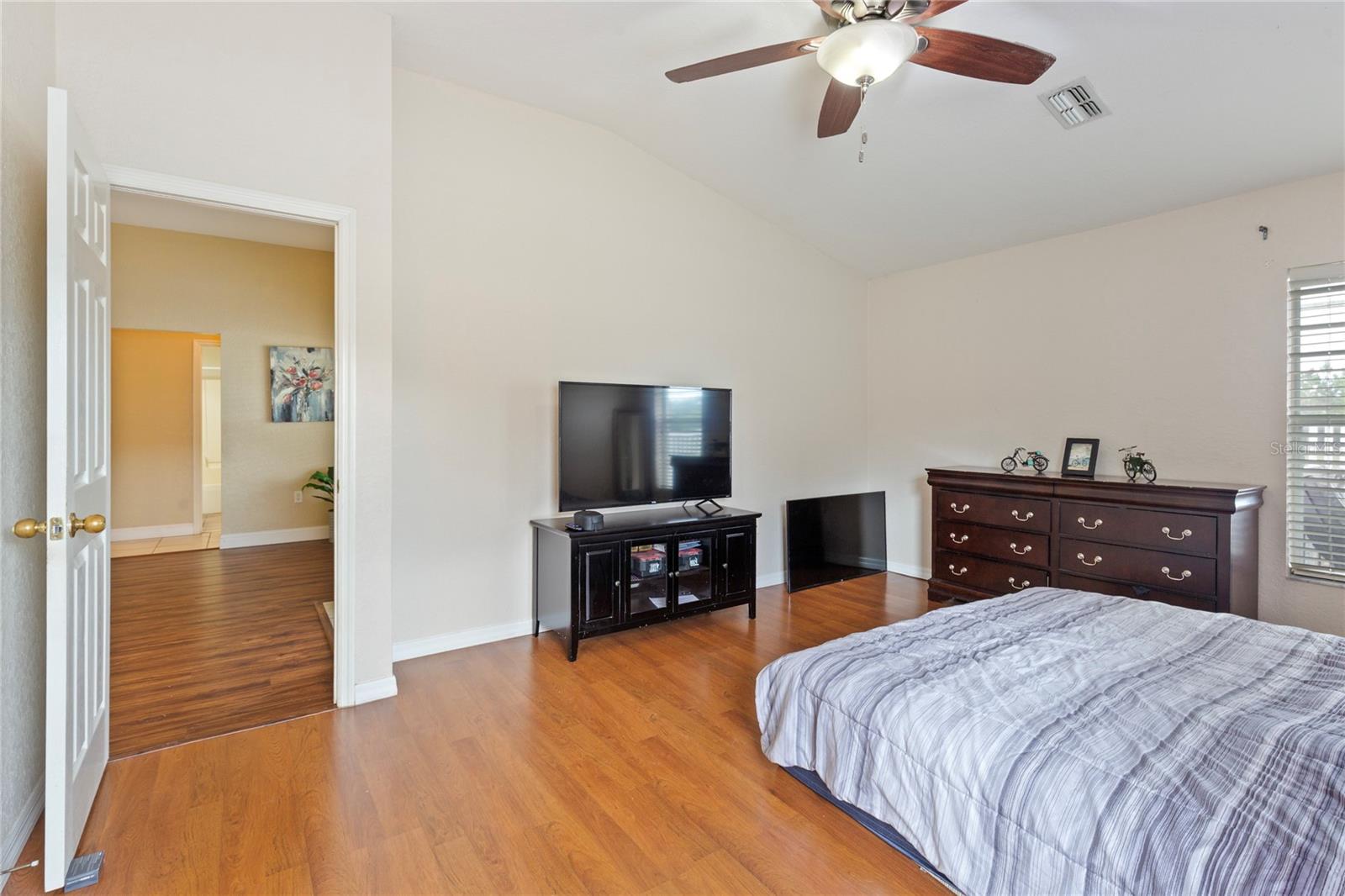 SHERMAN HILLS SEC 1 - Residential