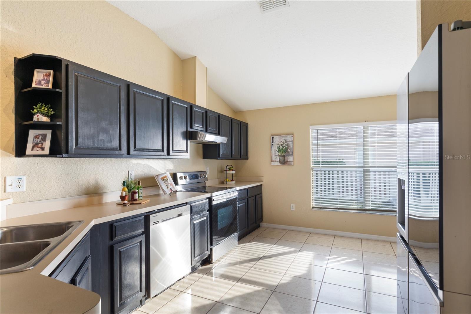 SHERMAN HILLS SEC 1 - Residential