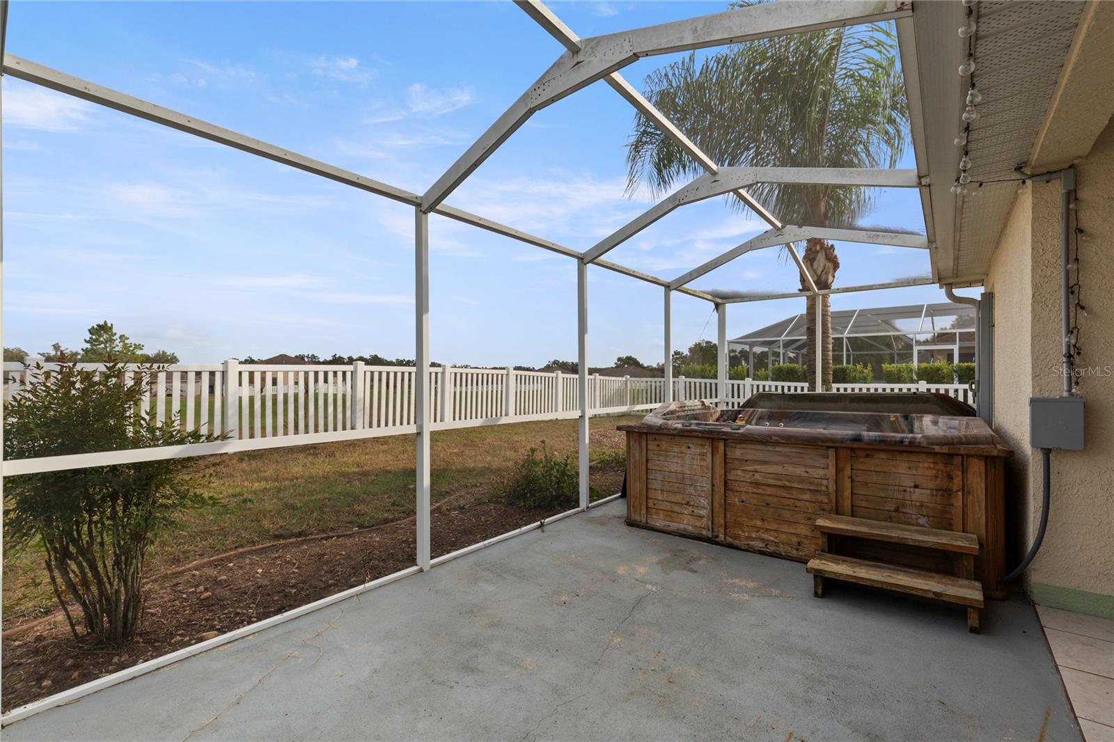 SHERMAN HILLS SEC 1 - Residential