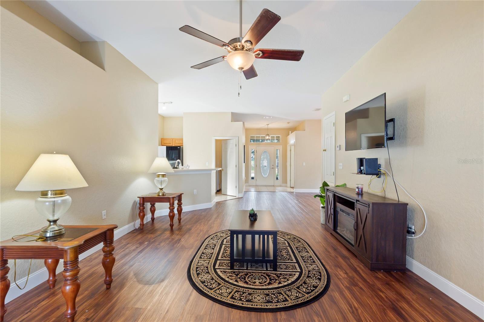 SHERMAN HILLS SEC 1 - Residential