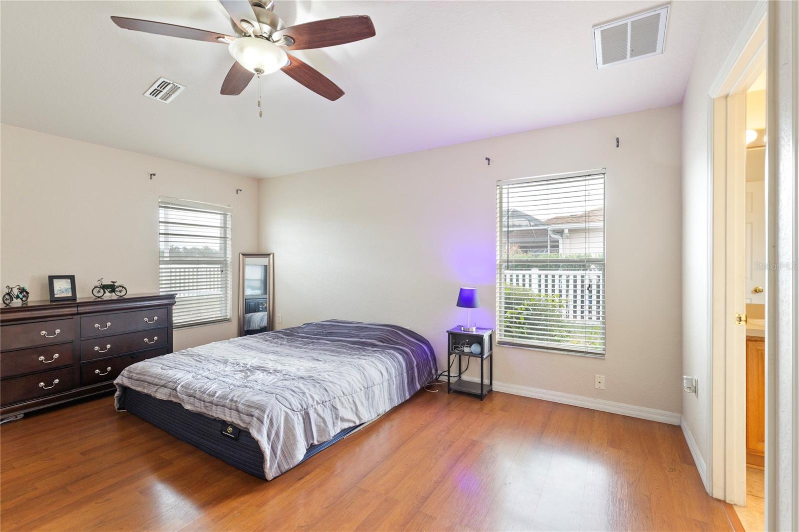 SHERMAN HILLS SEC 1 - Residential