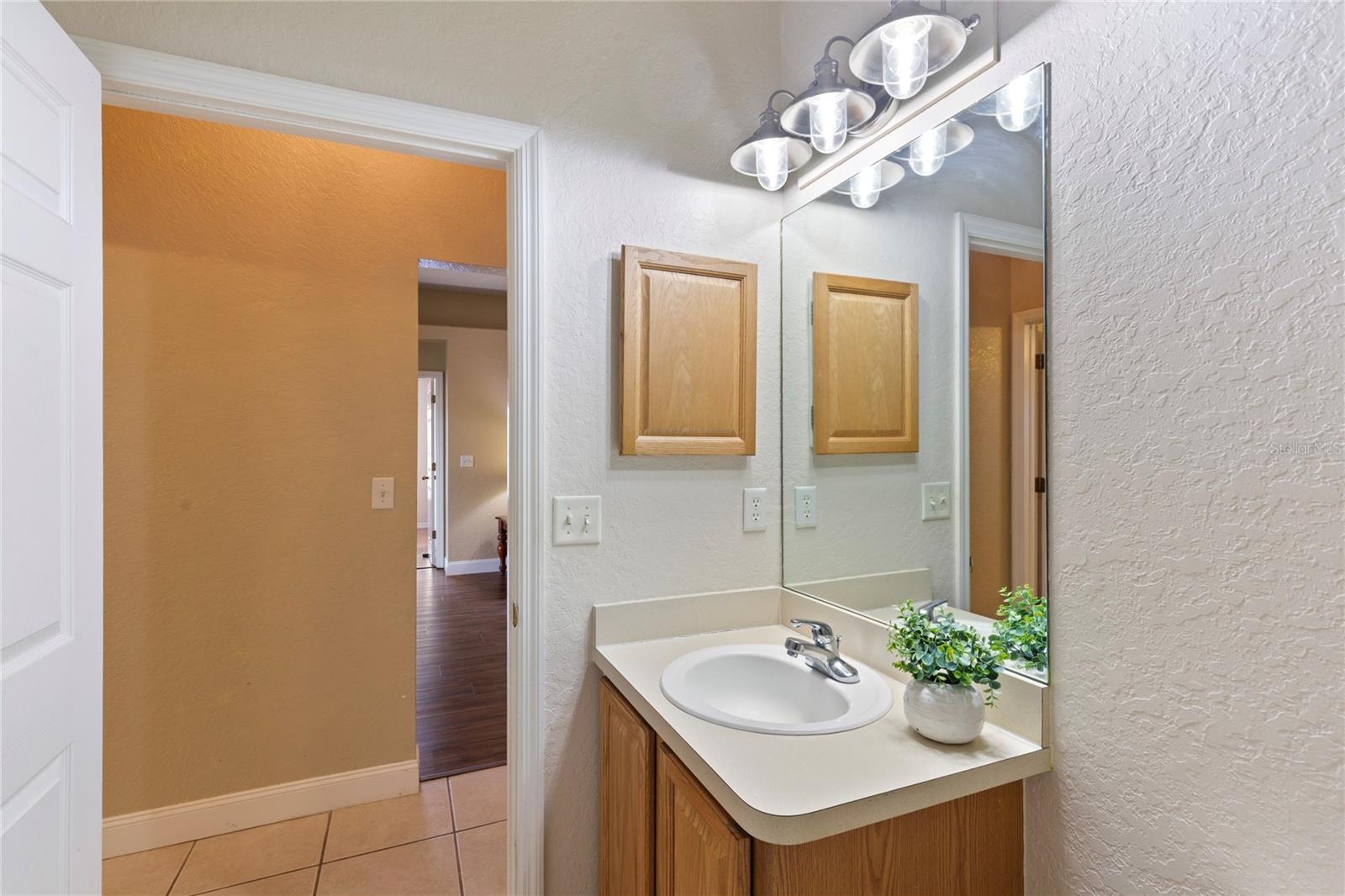 SHERMAN HILLS SEC 1 - Residential