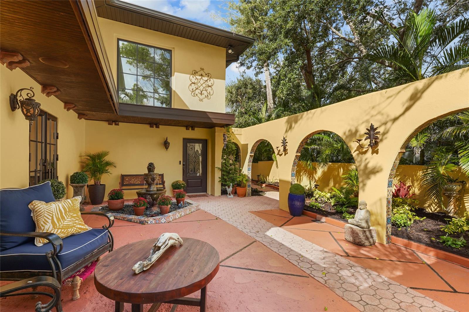 5354 CALLE FLORIDA