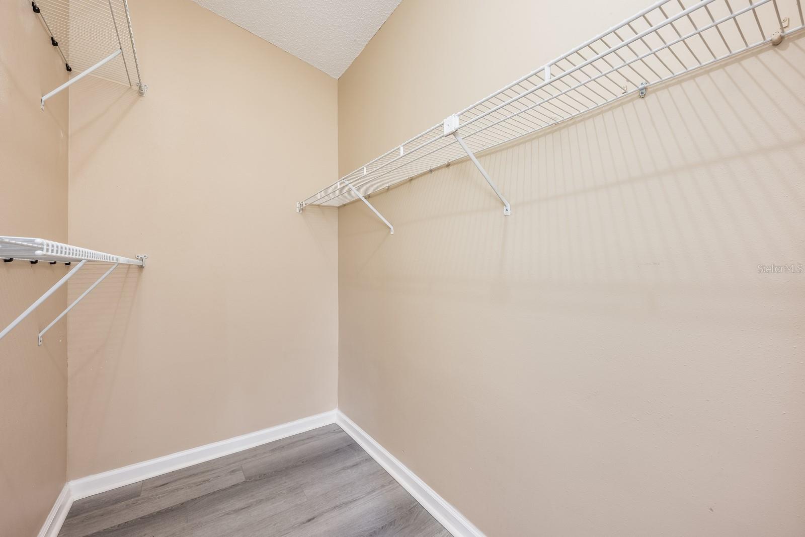 ROYAL MANOR VILLAS - Residential