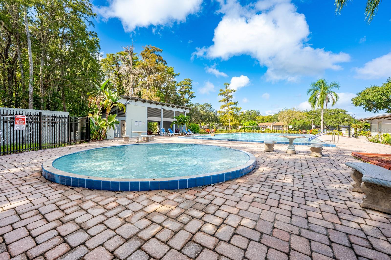 ROYAL MANOR VILLAS - Residential