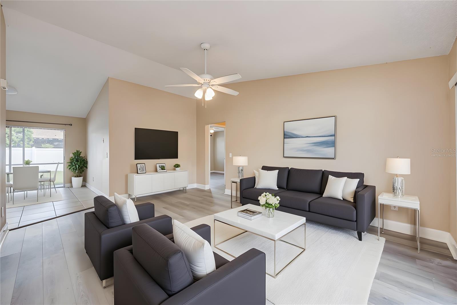 ROYAL MANOR VILLAS - Residential