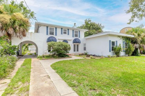 Photo of 724 N Oleander Avenue, Daytona Beach, FL 32118 (MLS # V4937615)