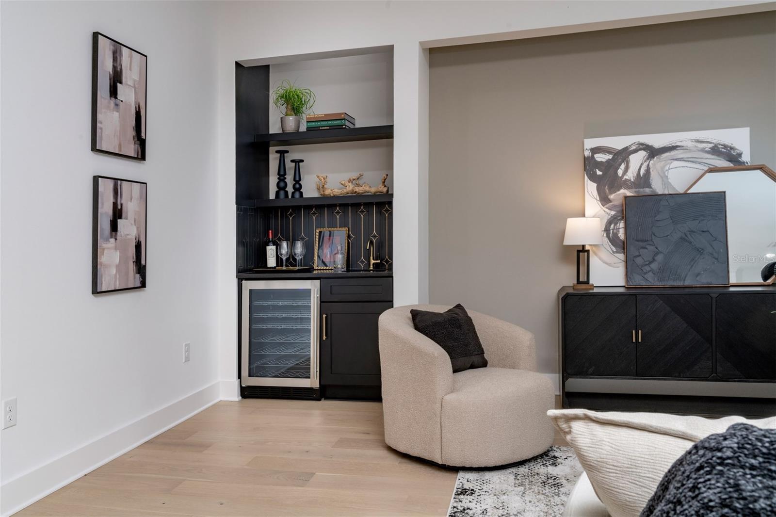 GILBERT TERRACE - Residential