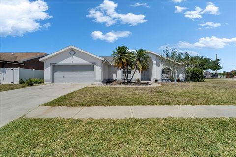 4033 DOVER DRIVE E BRADENTON FL 34203