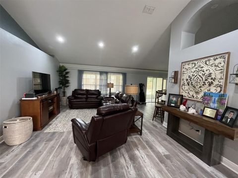 Tiny photo for 5414 SE 107th Street, Belleview, FL 34420 (MLS # OM725770)