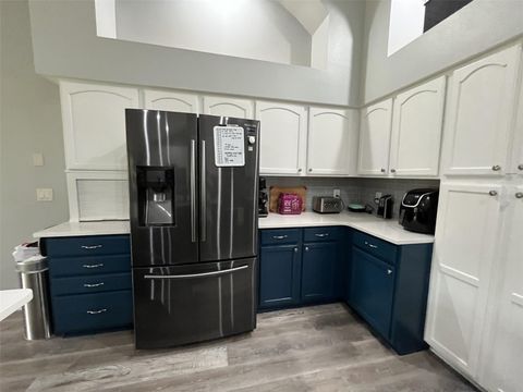 Tiny photo for 5414 SE 107th Street, Belleview, FL 34420 (MLS # OM725770)