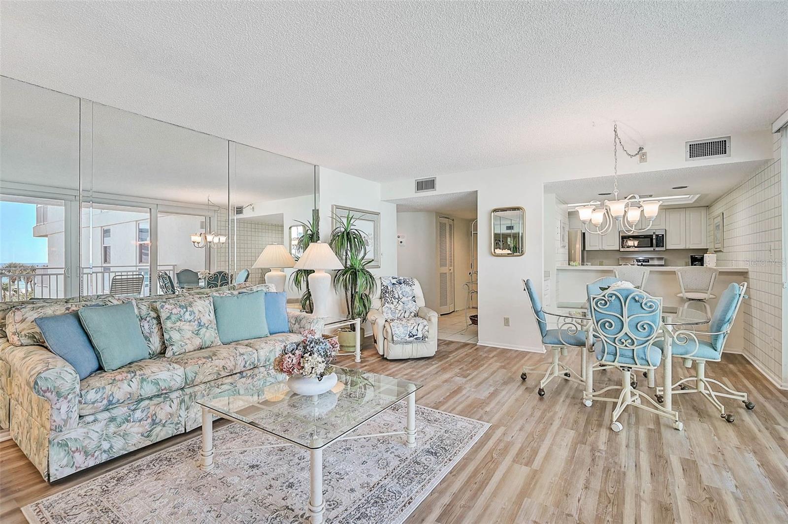 HOUSE SUN - Residential