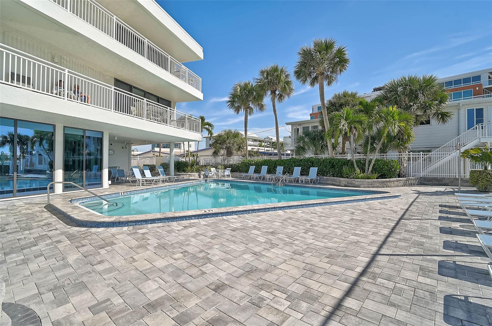 HOUSE SUN - Residential