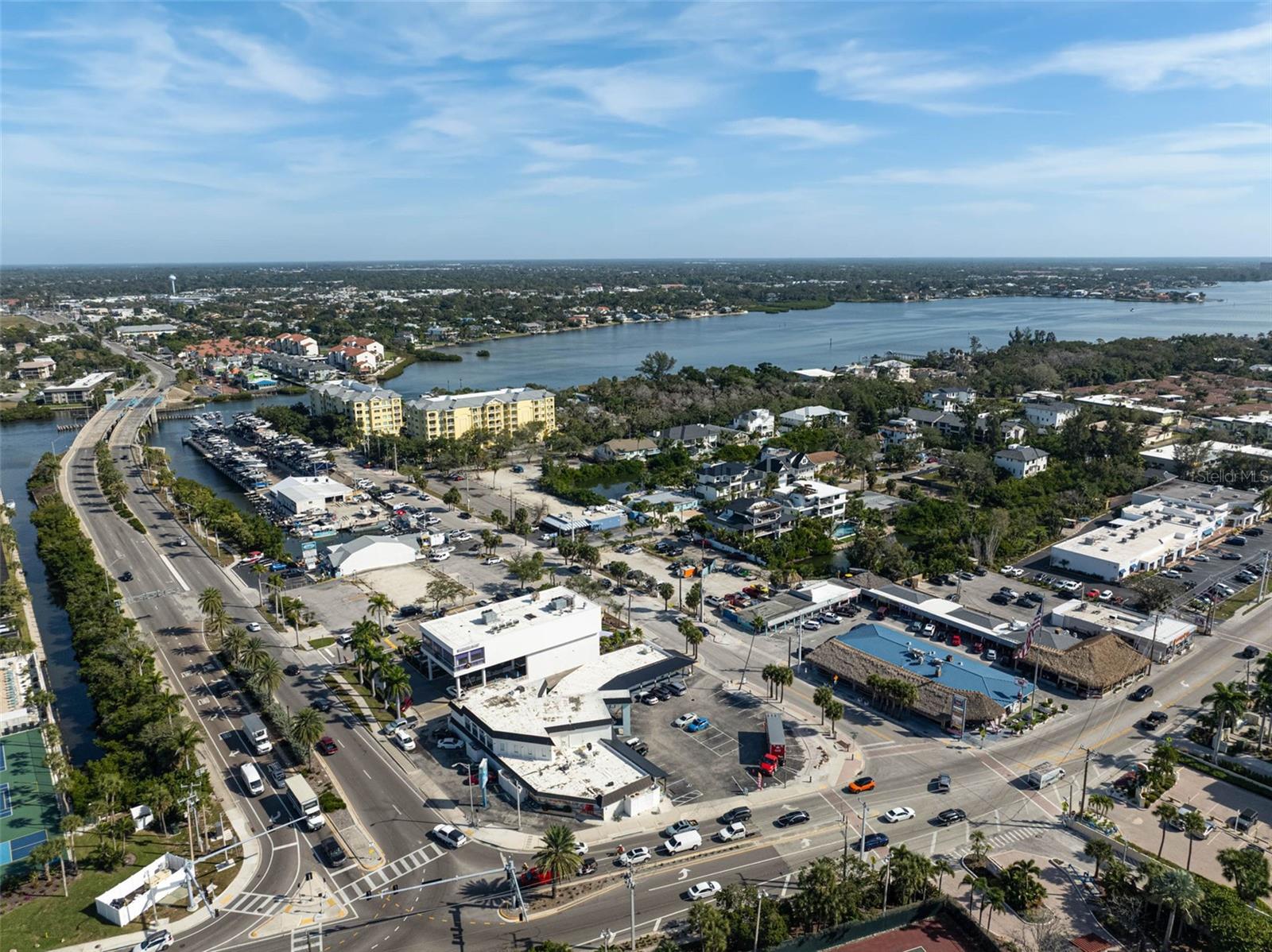 HOUSE SUN - Residential