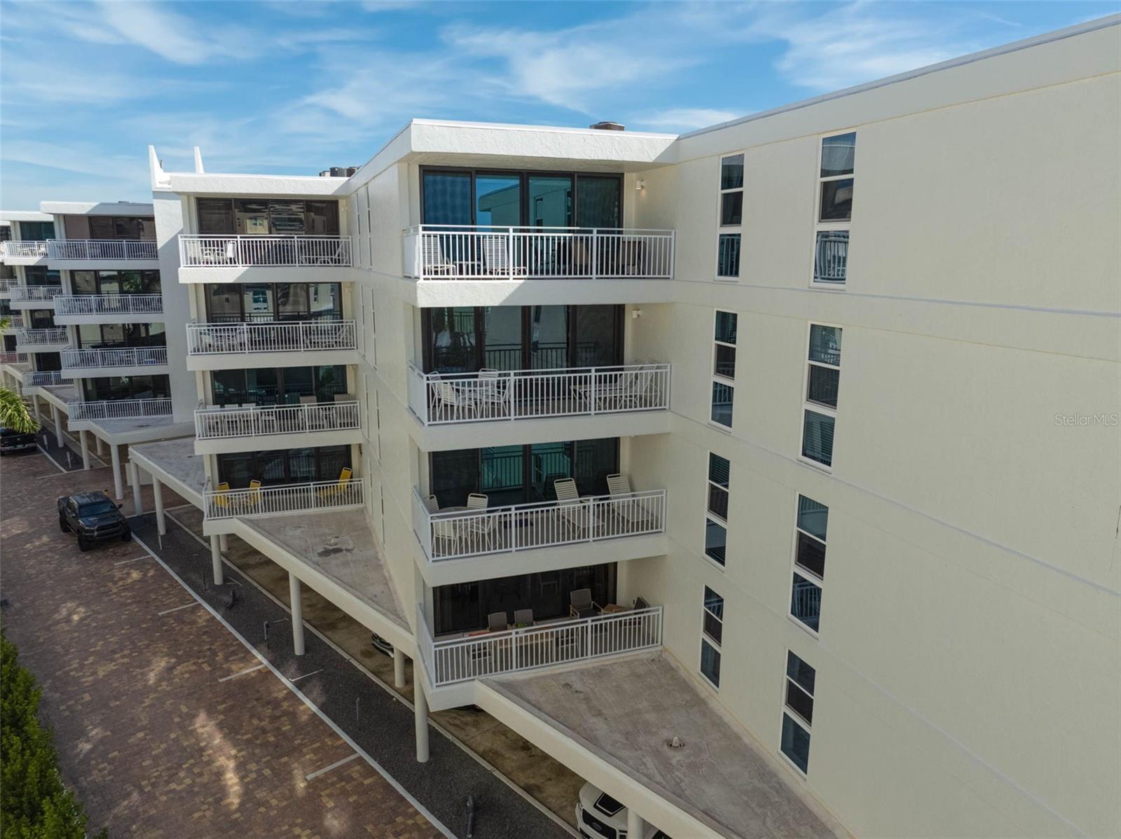 HOUSE SUN - Residential