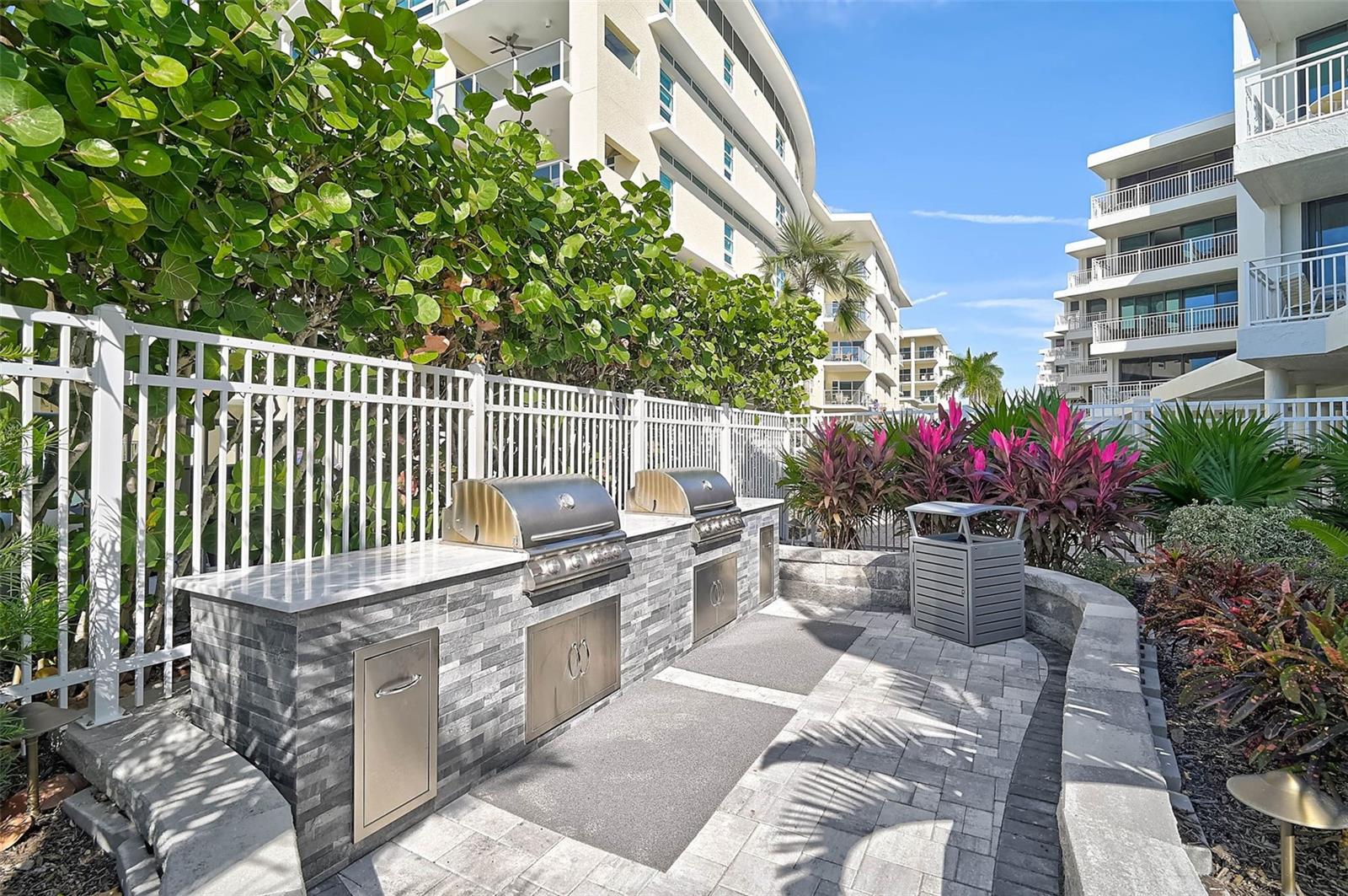 HOUSE SUN - Residential