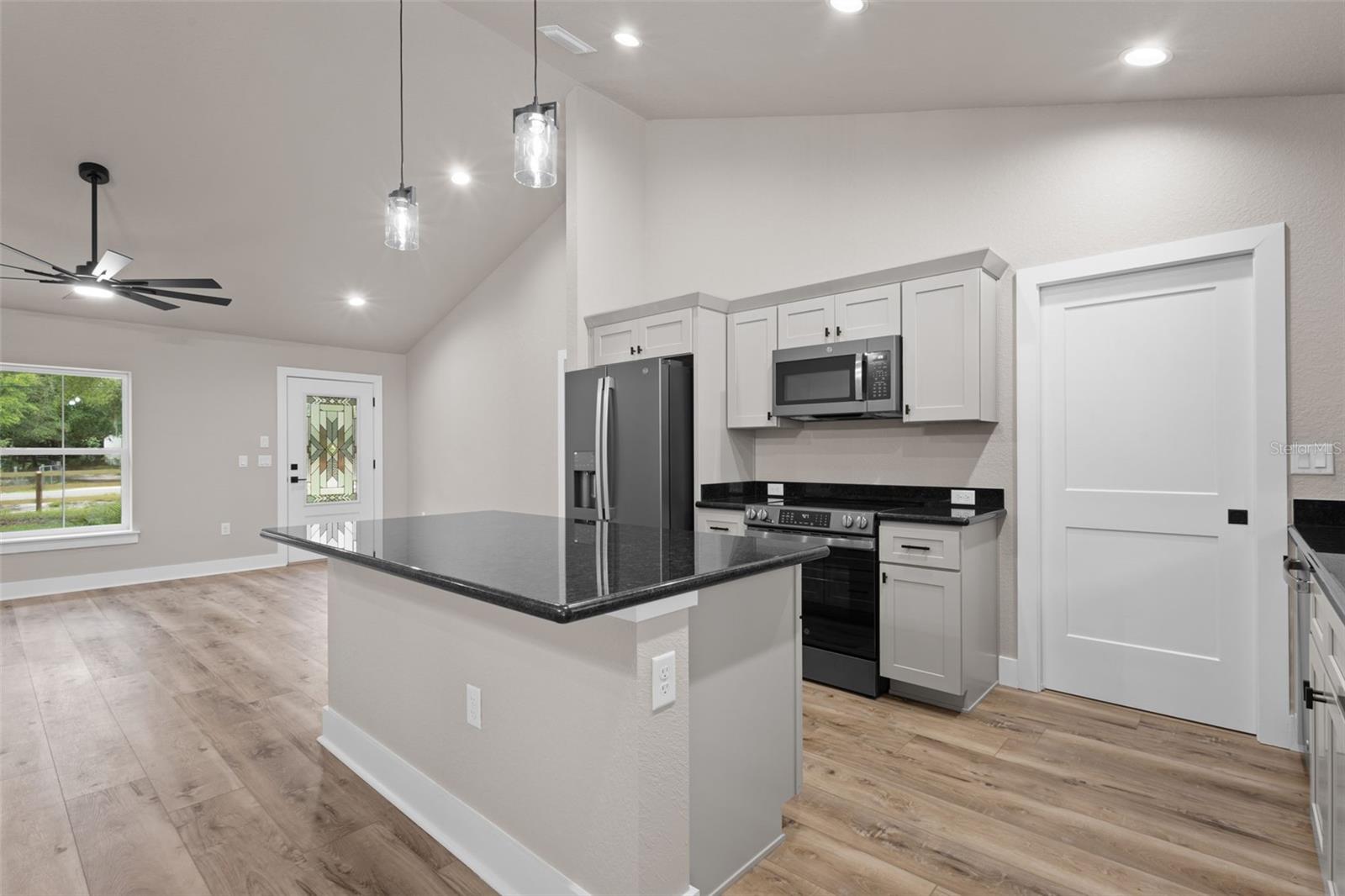 UNIVERSITY ESTATES - Residential