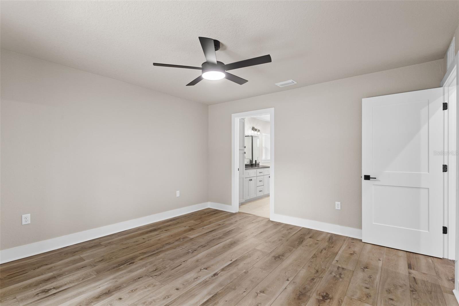 UNIVERSITY ESTATES - Residential