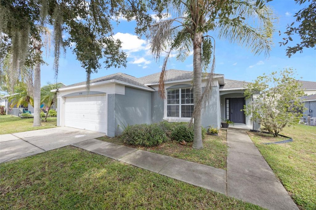 Photo of 2712 Kokomo Loop, Haines City, FL 33844 (MLS # S5136289)