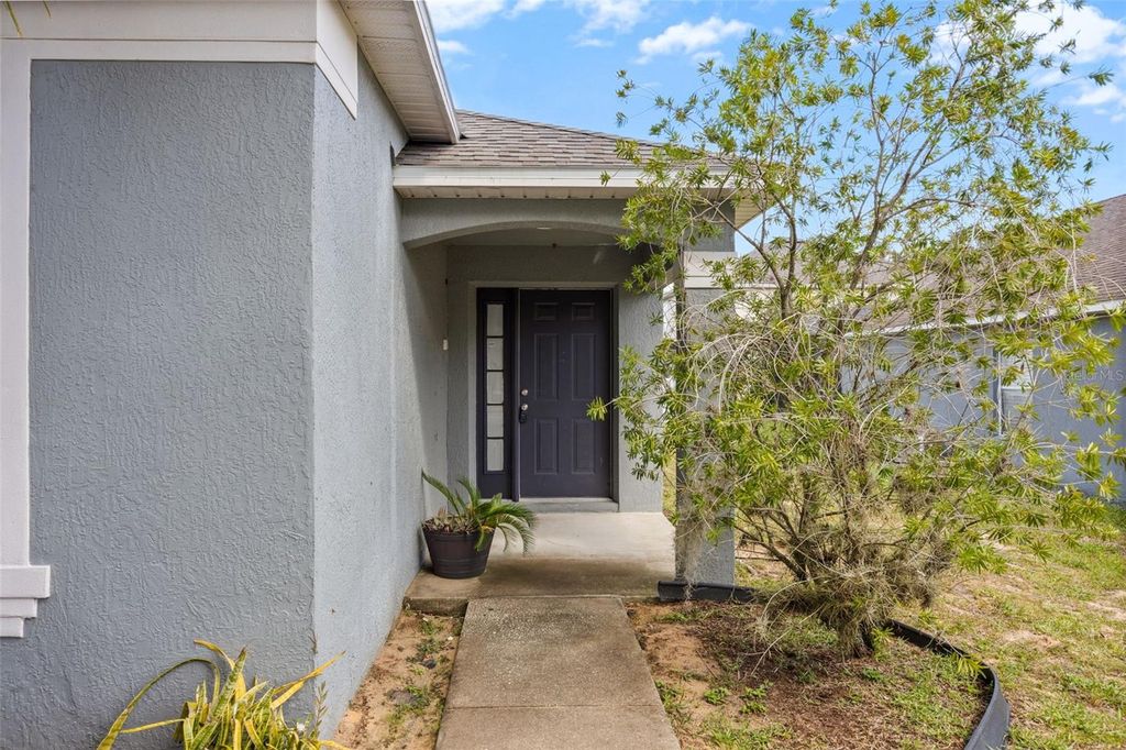 Photo of 2712 Kokomo Loop, Haines City, FL 33844 (MLS # S5136289)